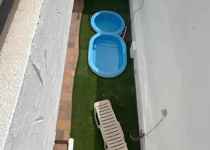 Con Terraza Y Jacuzzi Privada En Гостевой дом Маспаломас