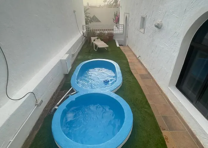 Pensión Con Terraza Y Jacuzzi Privada En Maspalomas (Gran Canaria)